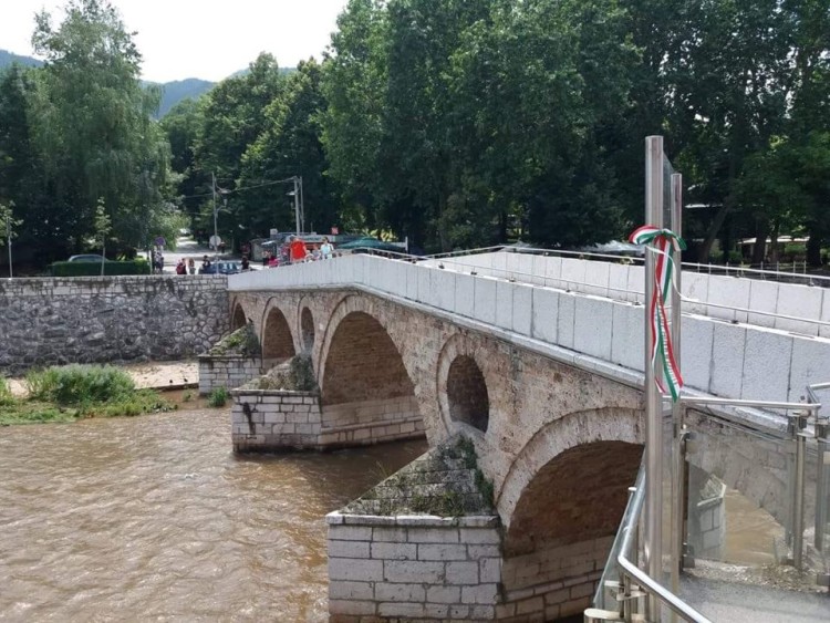 Sarajevo_híd2